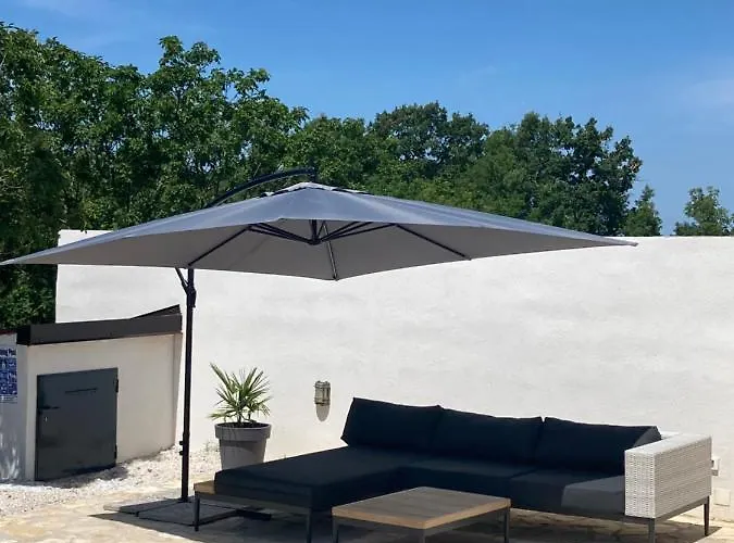 Βίλα Majda Cabrunici